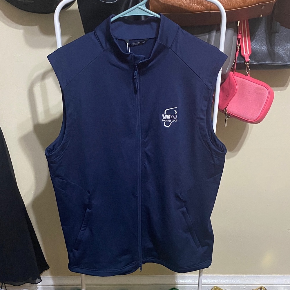 Level Wear Navy Blue Sleeveless Vest with Logo Men’s Size Medium NWT